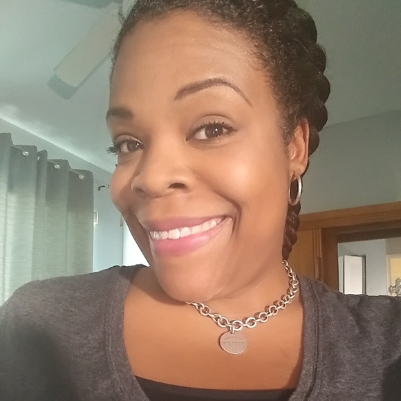 Only the Best From My Closet - Picture 4 of 8